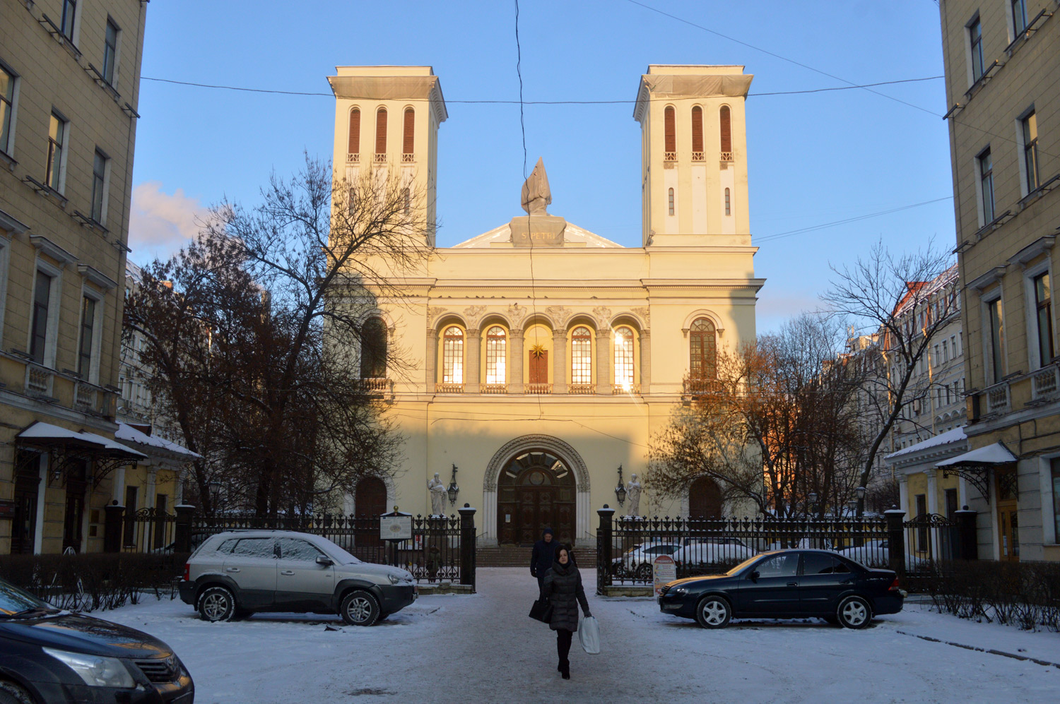 Санкт-Петербург, Невский проспект, 22-24 лит. Б