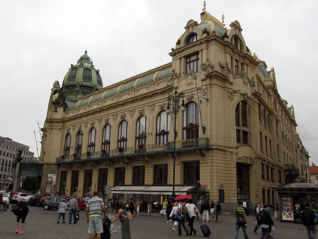 Прага, U Obecního domu, 2 / Náměstí Republiky, 5 / U Prašné brány, 2