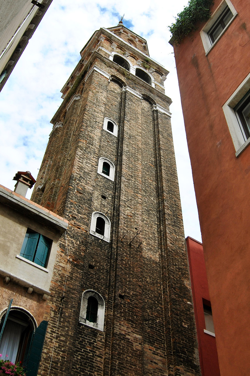 Венеция, Calle dei Tredici Martiri, 1390