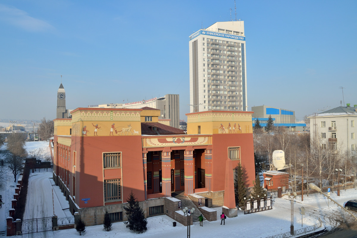 Красноярск, Улица Дубровинского, 84; Улица Бограда, 15