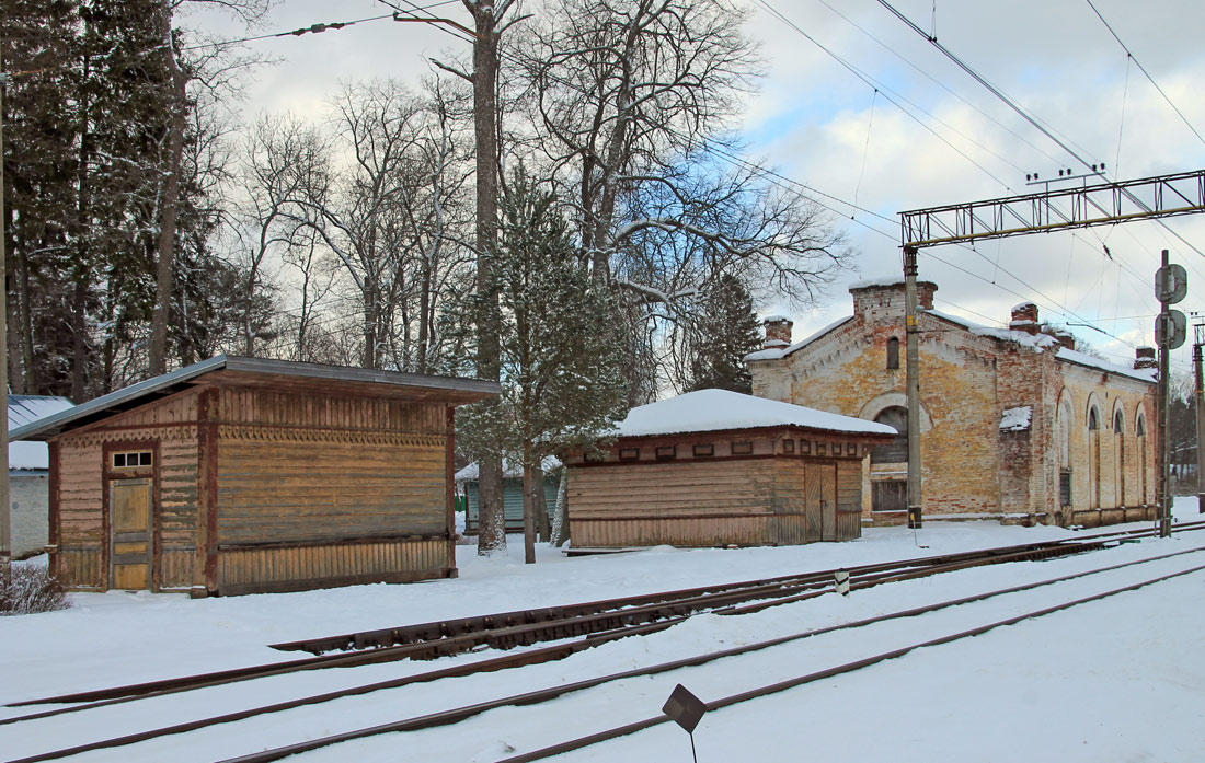 Аэгвийду, Raudtee, 1a; Raudtee, 8