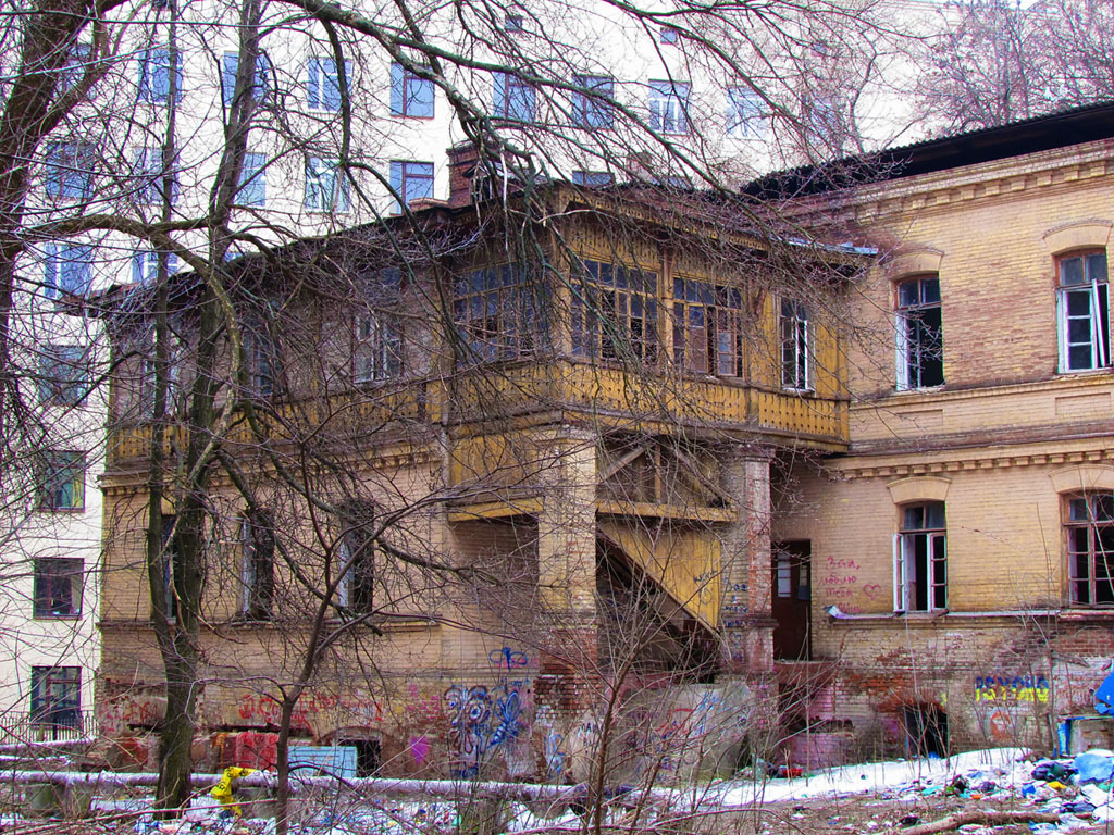 Харьков, Улица Маршала Бажанова, 11