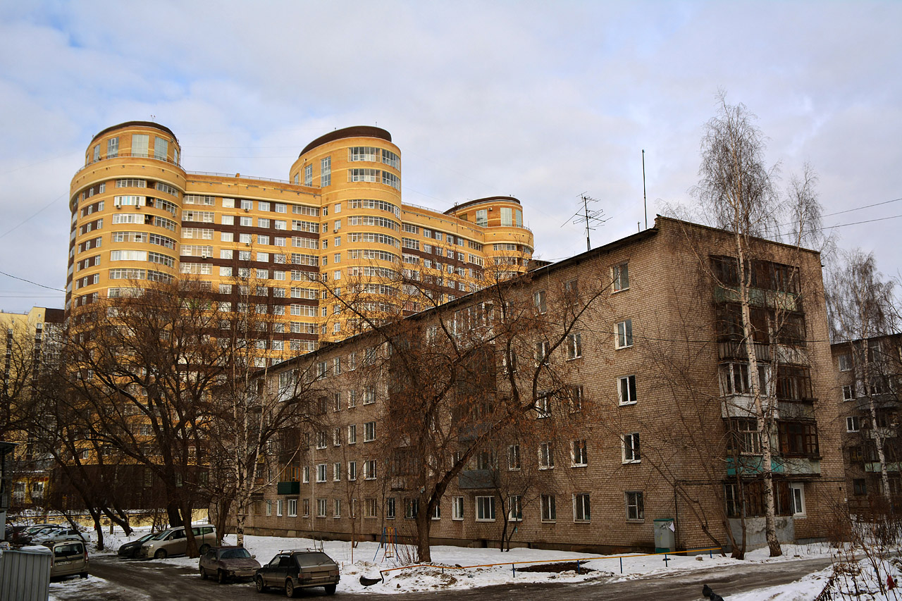 Perm, Рабочая улица, 7; Рабочая улица, 3А
