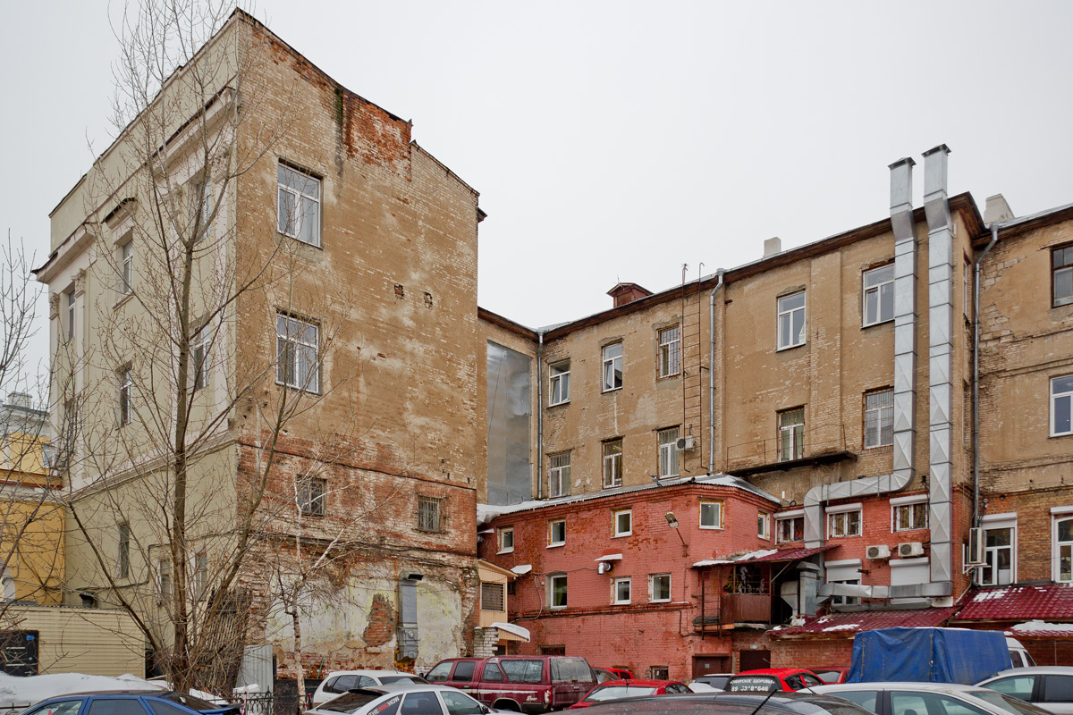 Казань, Улица Островского, 39 / Университетская улица, 6