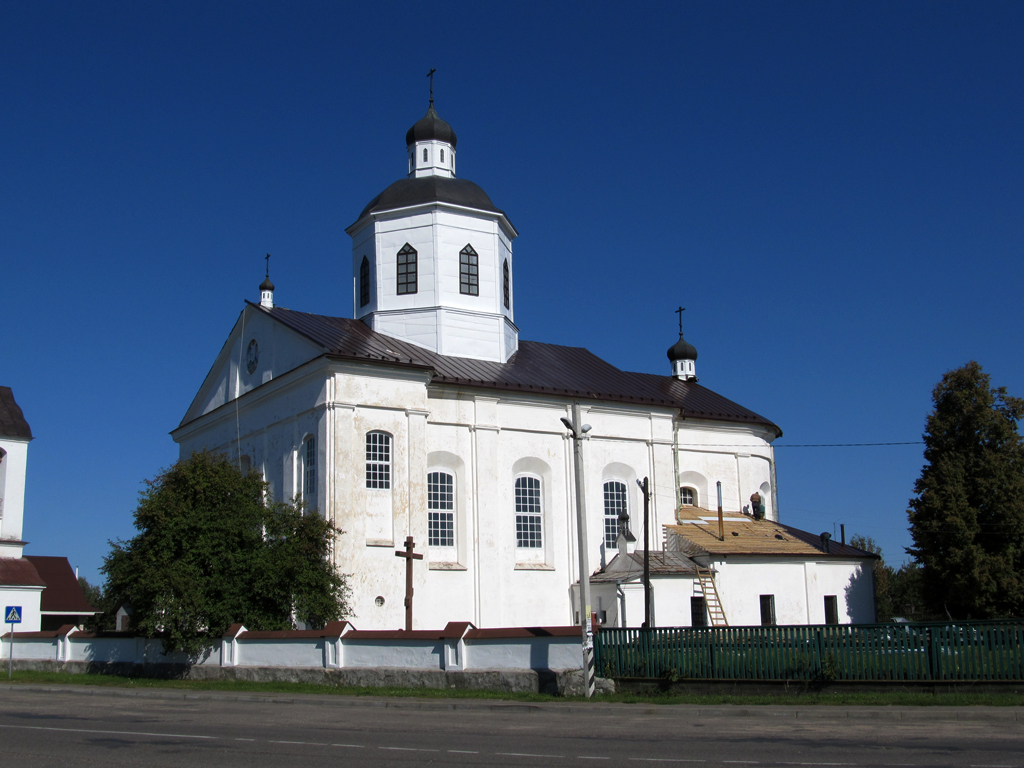 Раков, Площадь Свободы, 3*