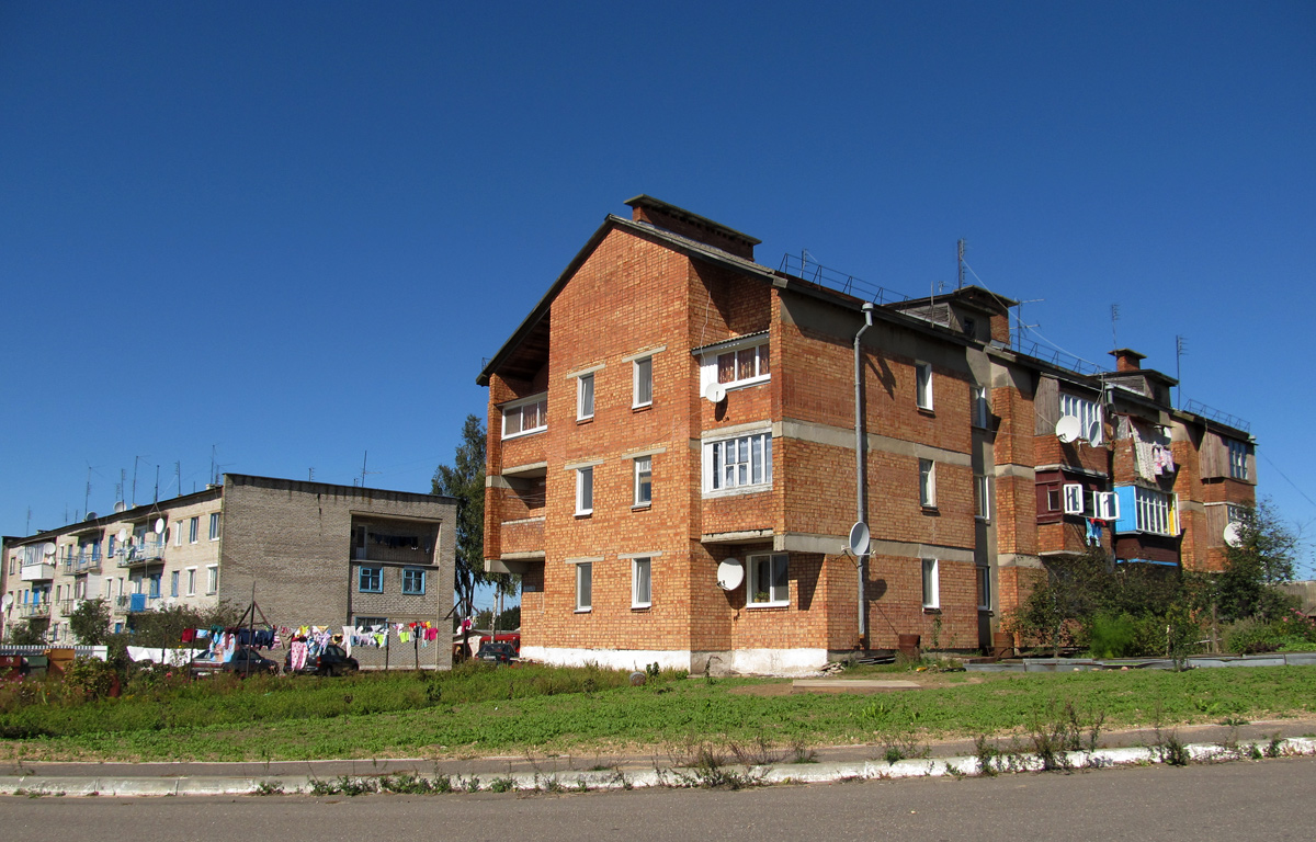 Ивенец, Переулок 17 Сентября, 11; Переулок 17 Сентября, 9