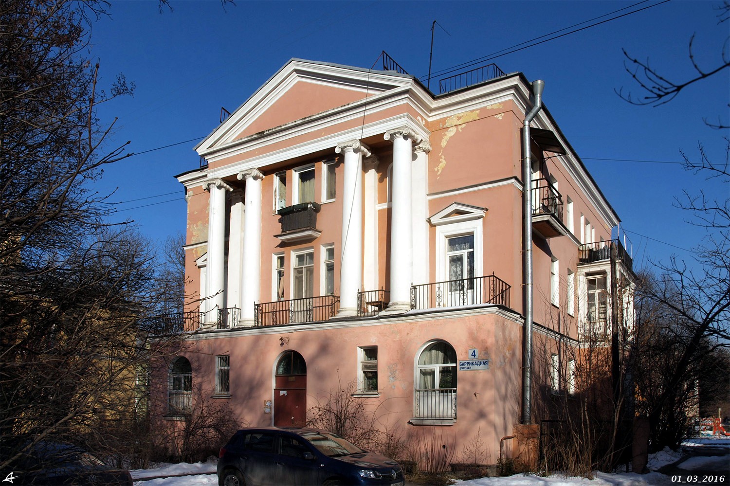 Sankt Petersburg, Баррикадная улица, 4