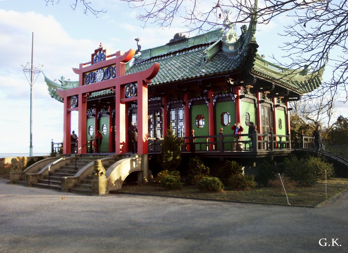 Ньюпорт, Bellevue Avenue, 596