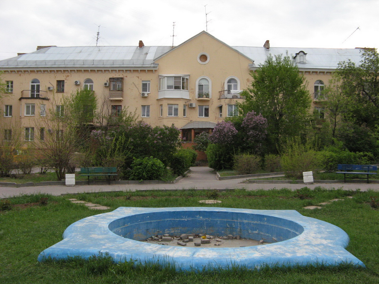 Волгоград, Краснопресненская улица, 13