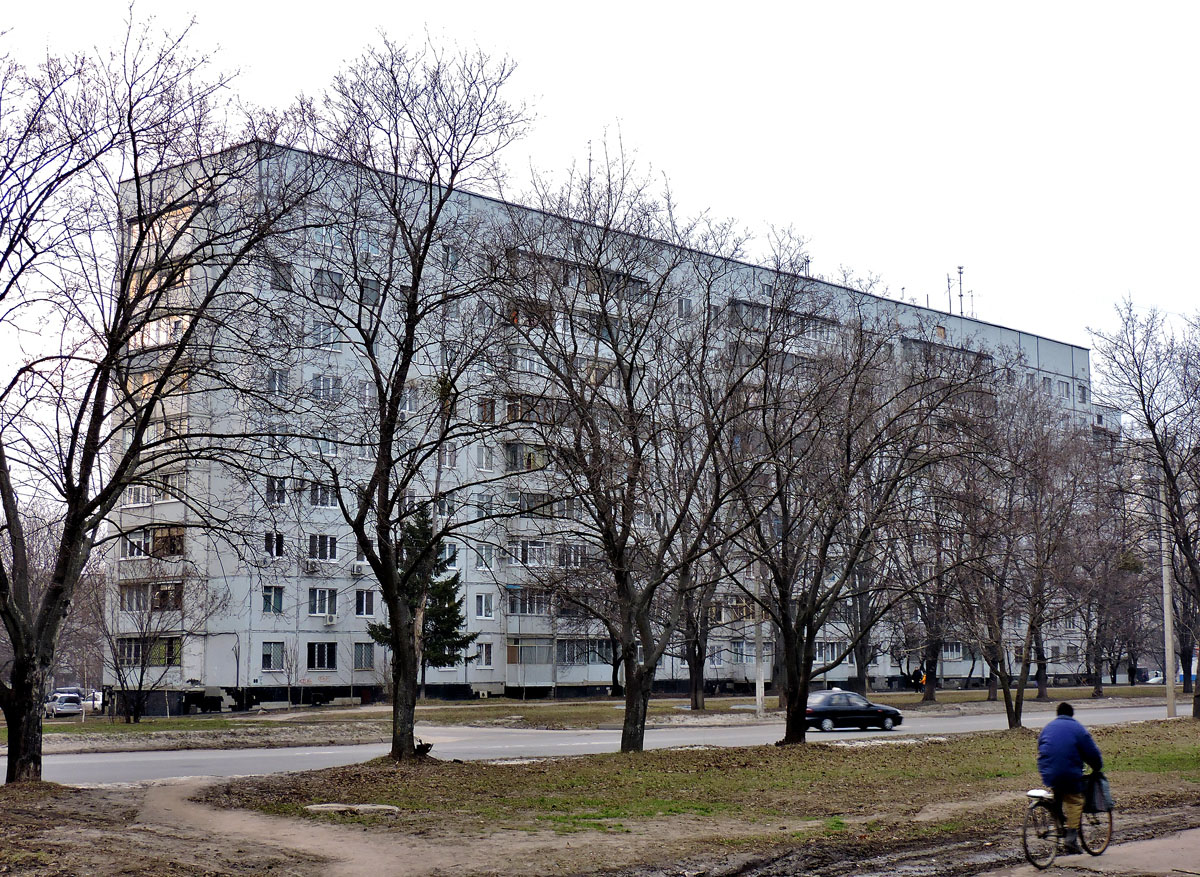 Харьков, Улица Гвардейцев-Широнинцев, 11