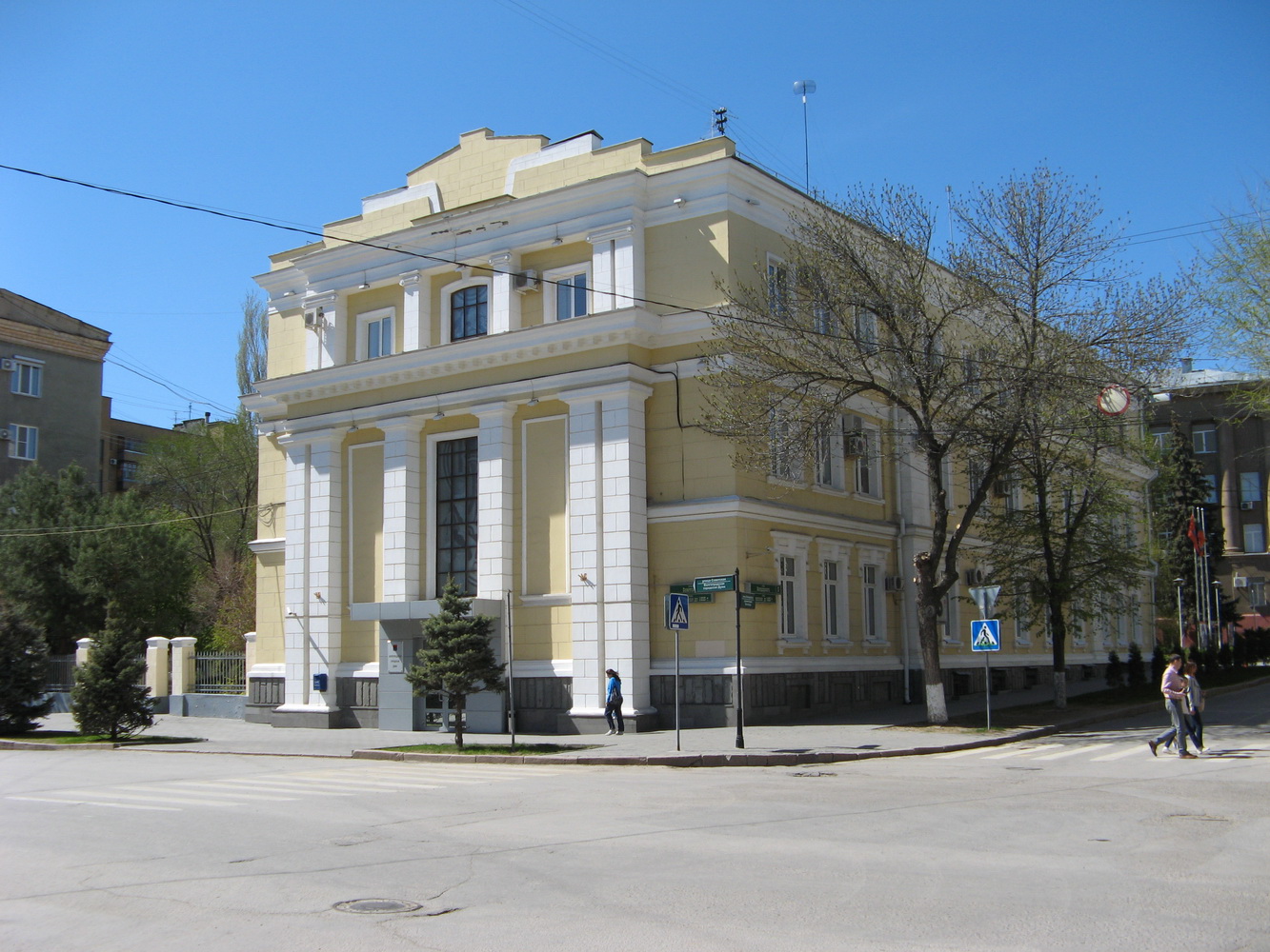 Volgograd, Советская улица, 9