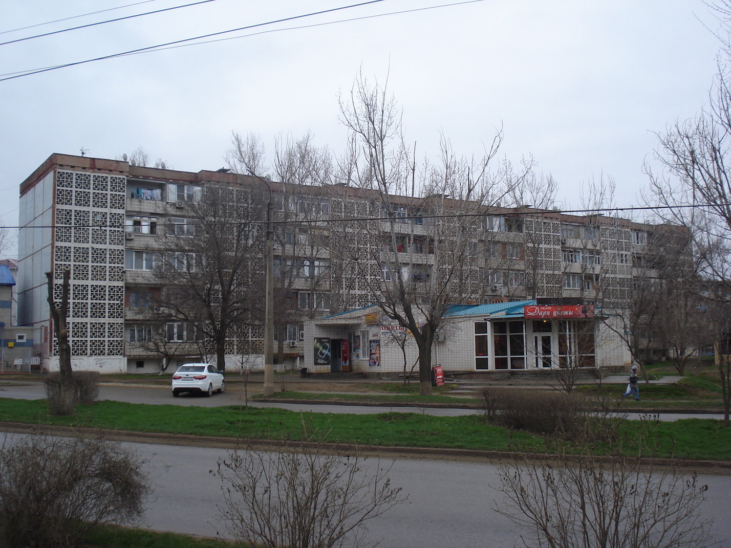Элиста, 3-й микрорайон, 17; 3-й микрорайон, 17Б