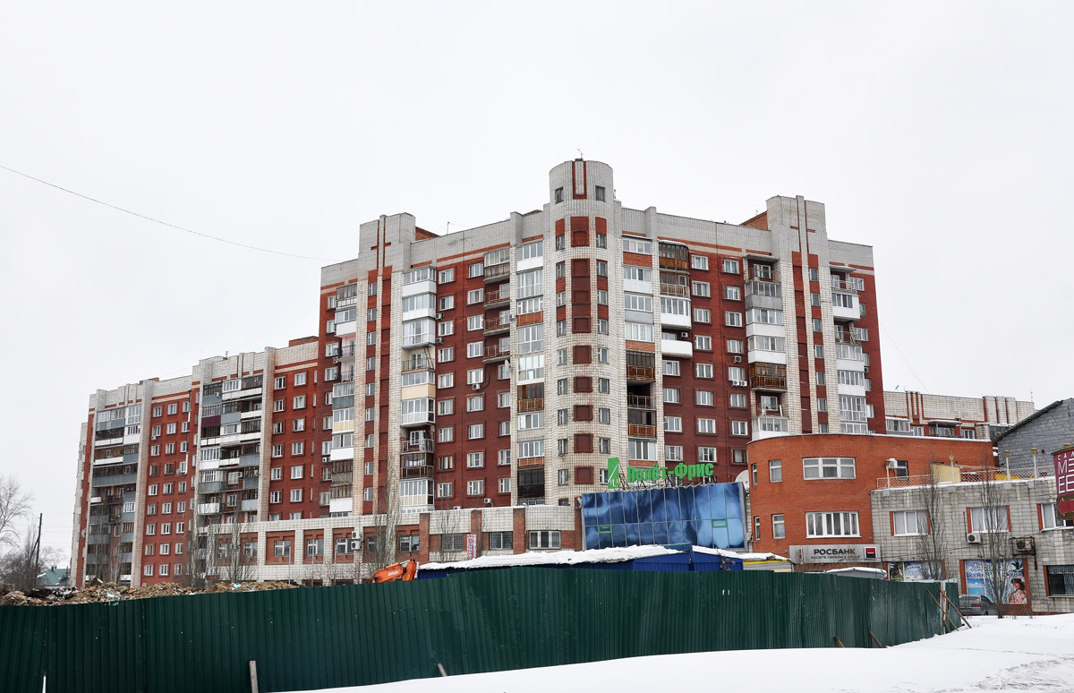 Омск, 1-я Военная улица, 7 корп. 2 / Улица Богдана Хмельницкого, 236/2; 1-я Военная улица, 7 корп. 1