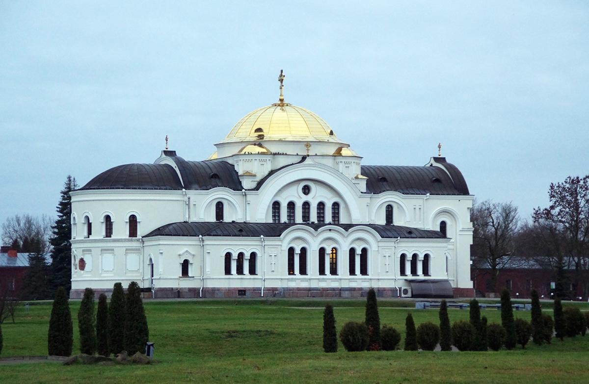 Брест, Улица Героев обороны Брестской крепости, 60