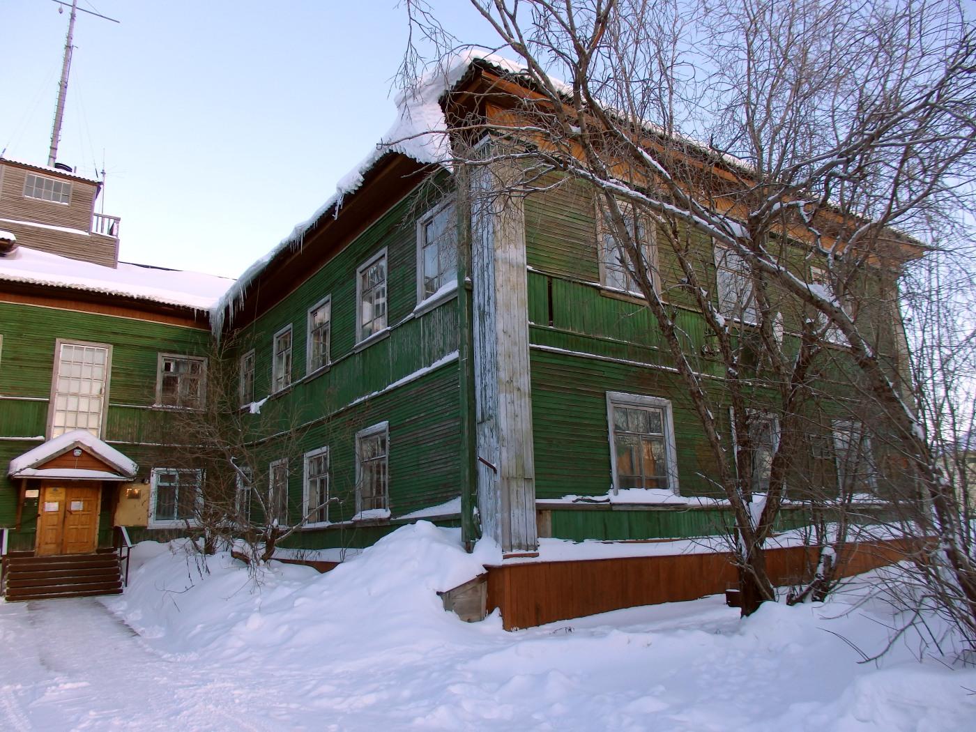 Нарьян-Мар, Портовая улица, 11