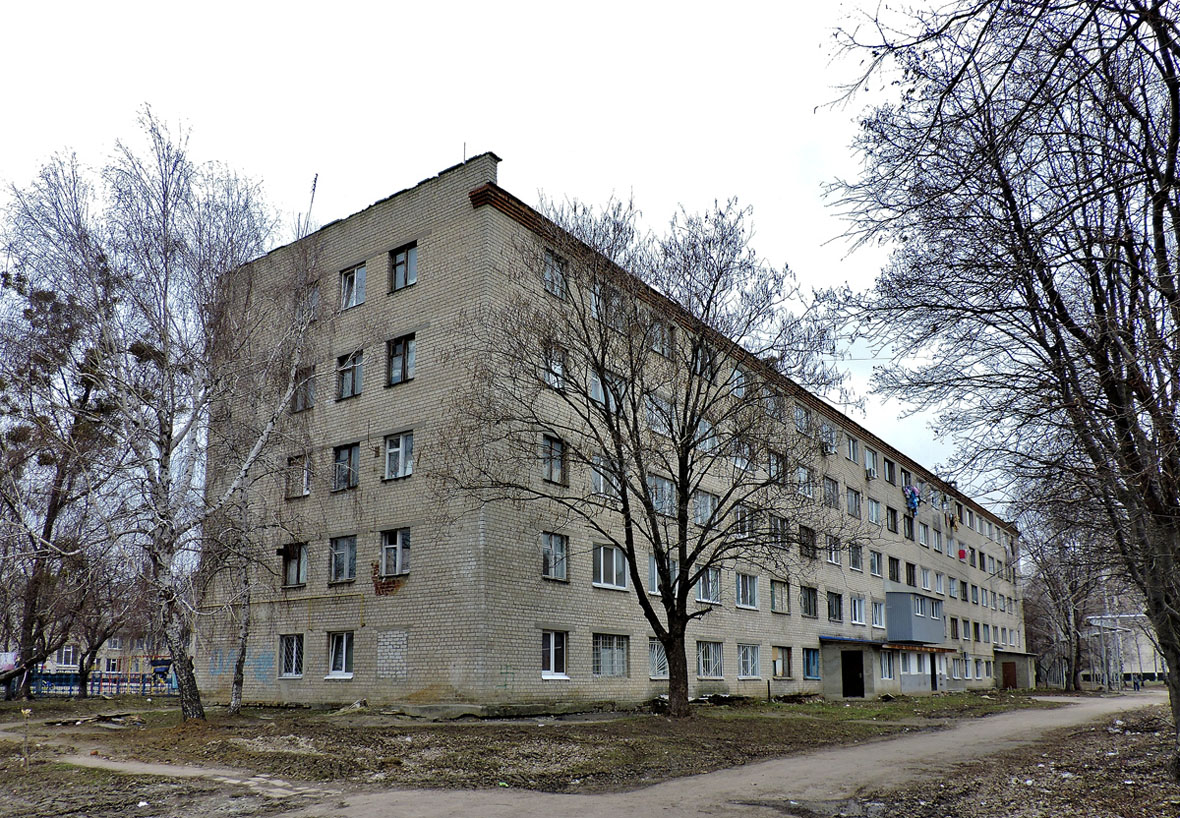 Харьковский район, прочие н.п., пос. Коммунист, Студенческий городок, 8