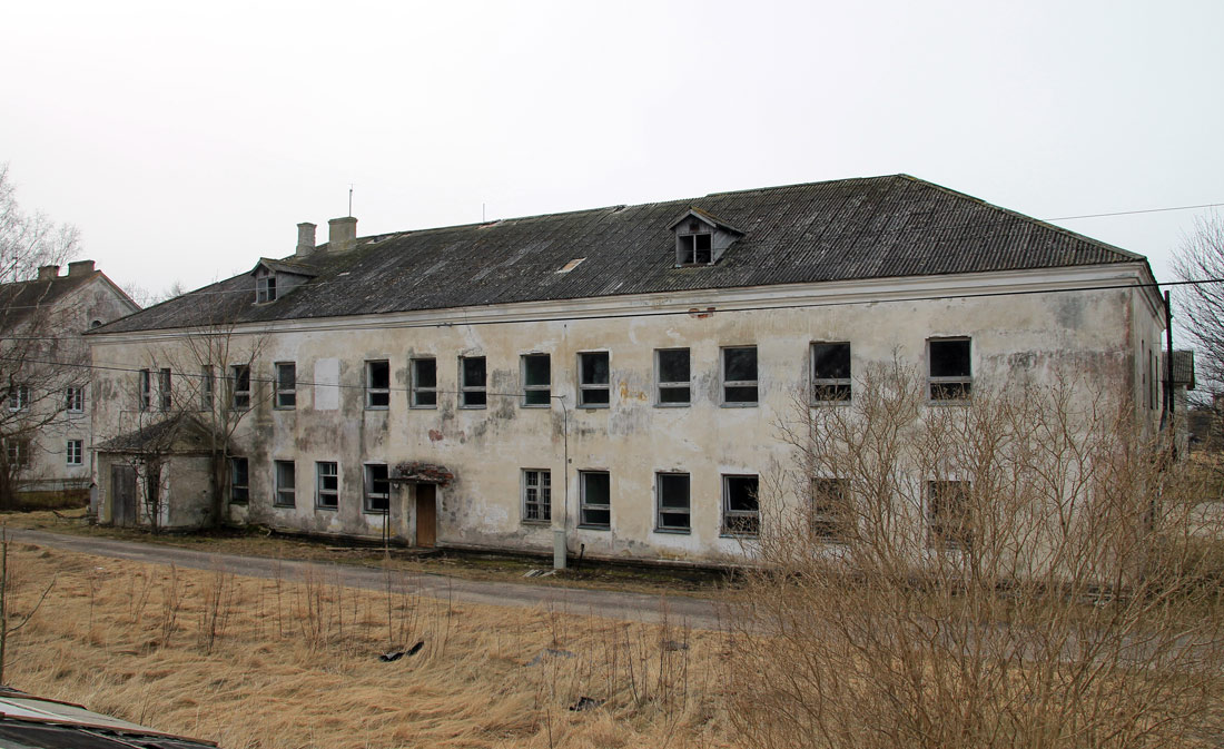 Кыргессааре, Sadama tee, 6