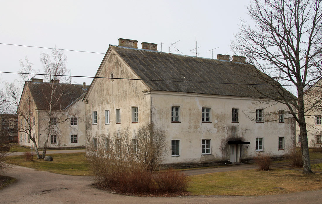 Кыргессааре, Sadama tee, 8