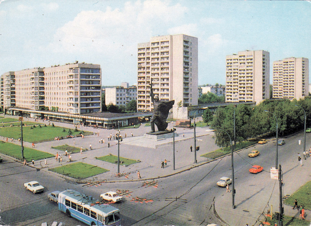 Харьков, Проспект Науки, 64; Улица 23 Августа, 39; Улица 23 Августа, 43; Улица 23 Августа, 47