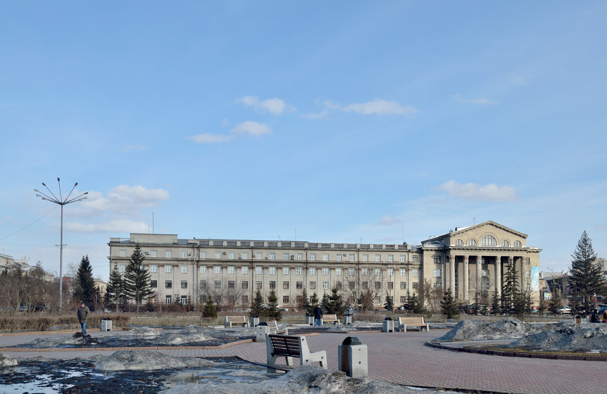 Красноярск, Проспект Мира, 93; Улица Карла Маркса, 114