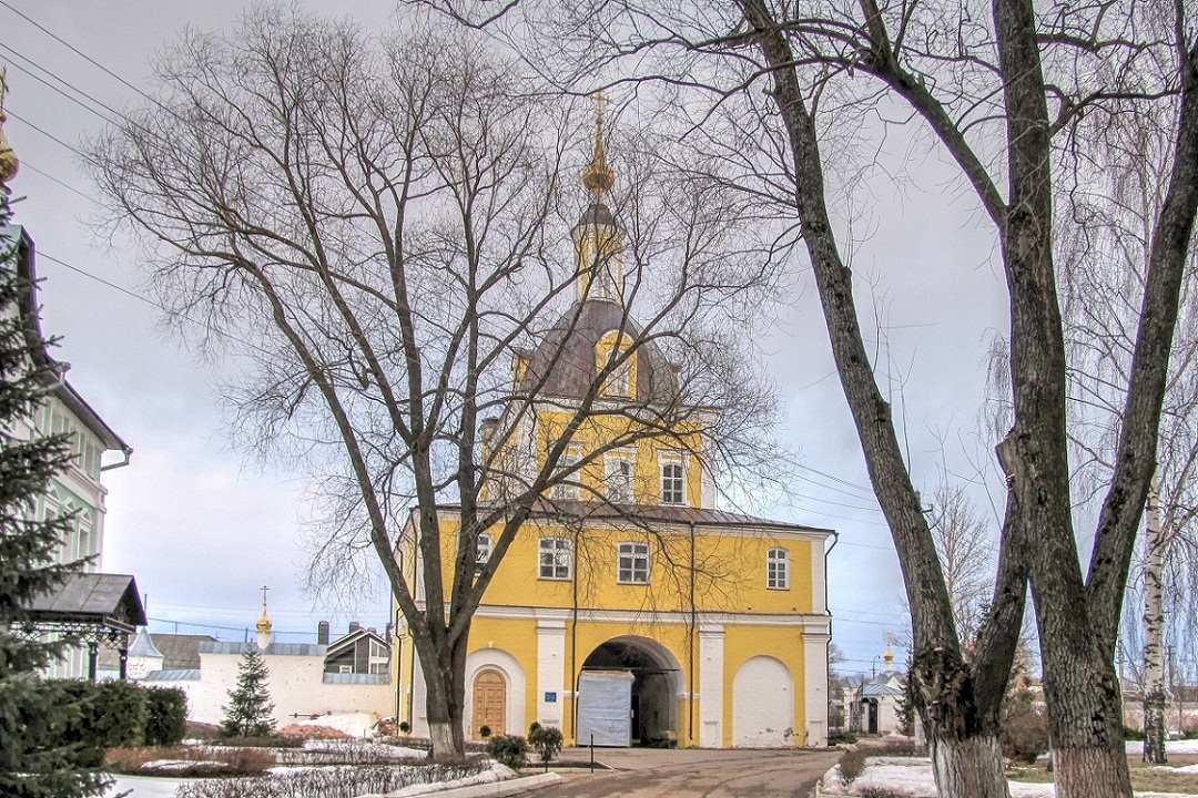 Переславль-Залесский, Улица Гагарина, 43 (Петропавловская церковь)