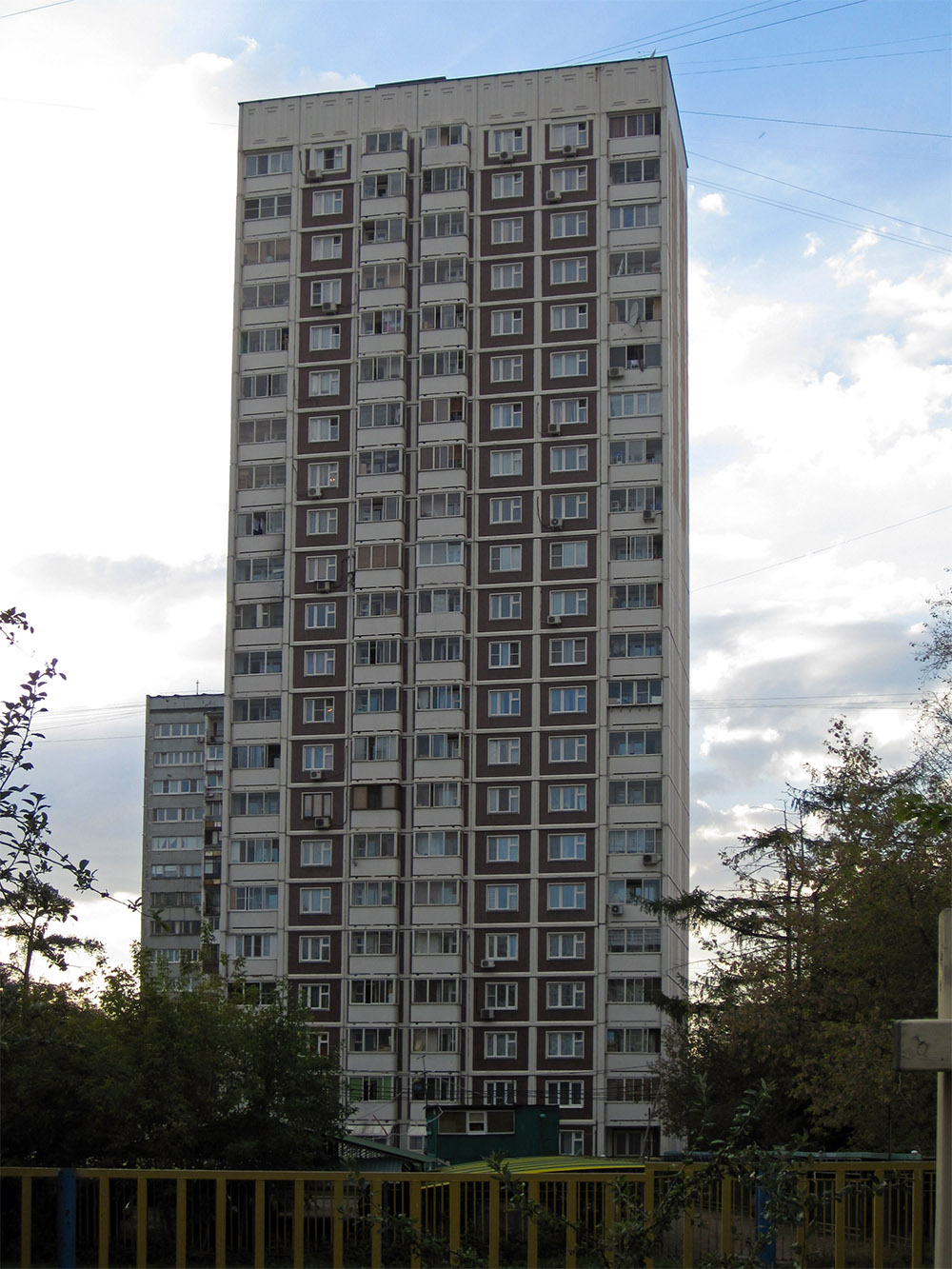 Москва, Улица Лётчика Бабушкина, 40