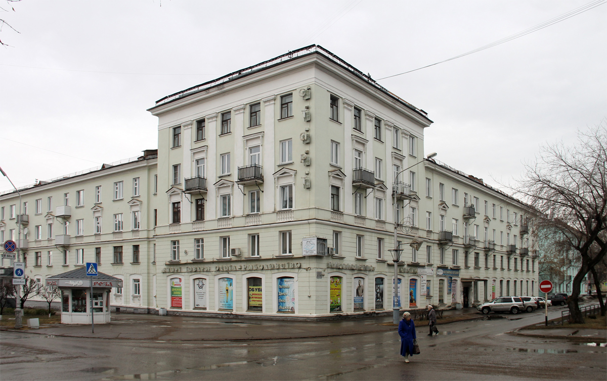 Железногорск, улица свердлова, 24 / Улица XXII Партсъезда, 24