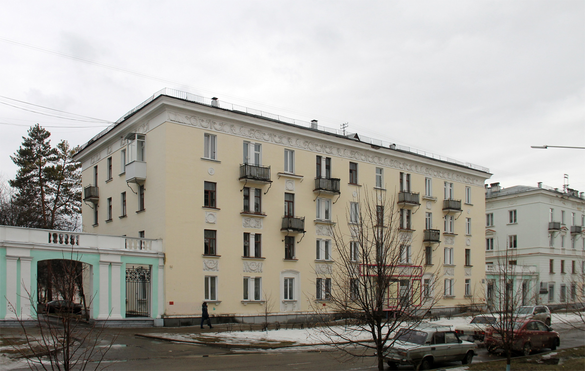 Zheleznogorsk, Улица XXII Партсъезда, 13