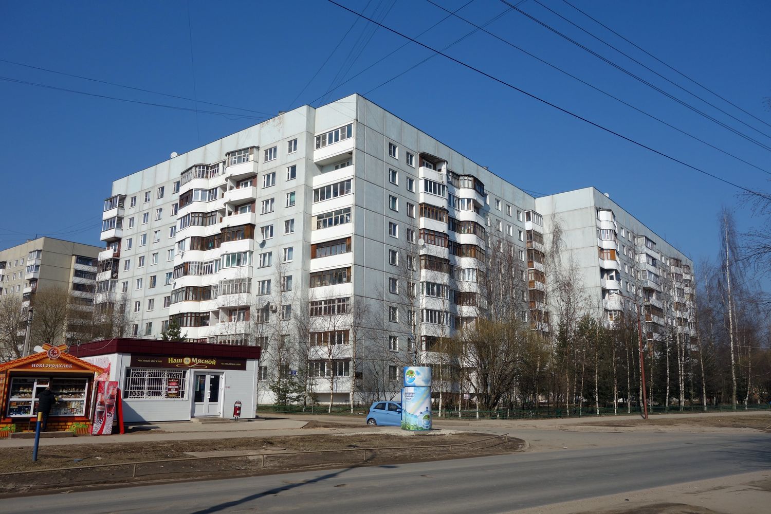 Великий Новгород, Проспект Александра Корсунова, 55 / Улица Коровникова, 2