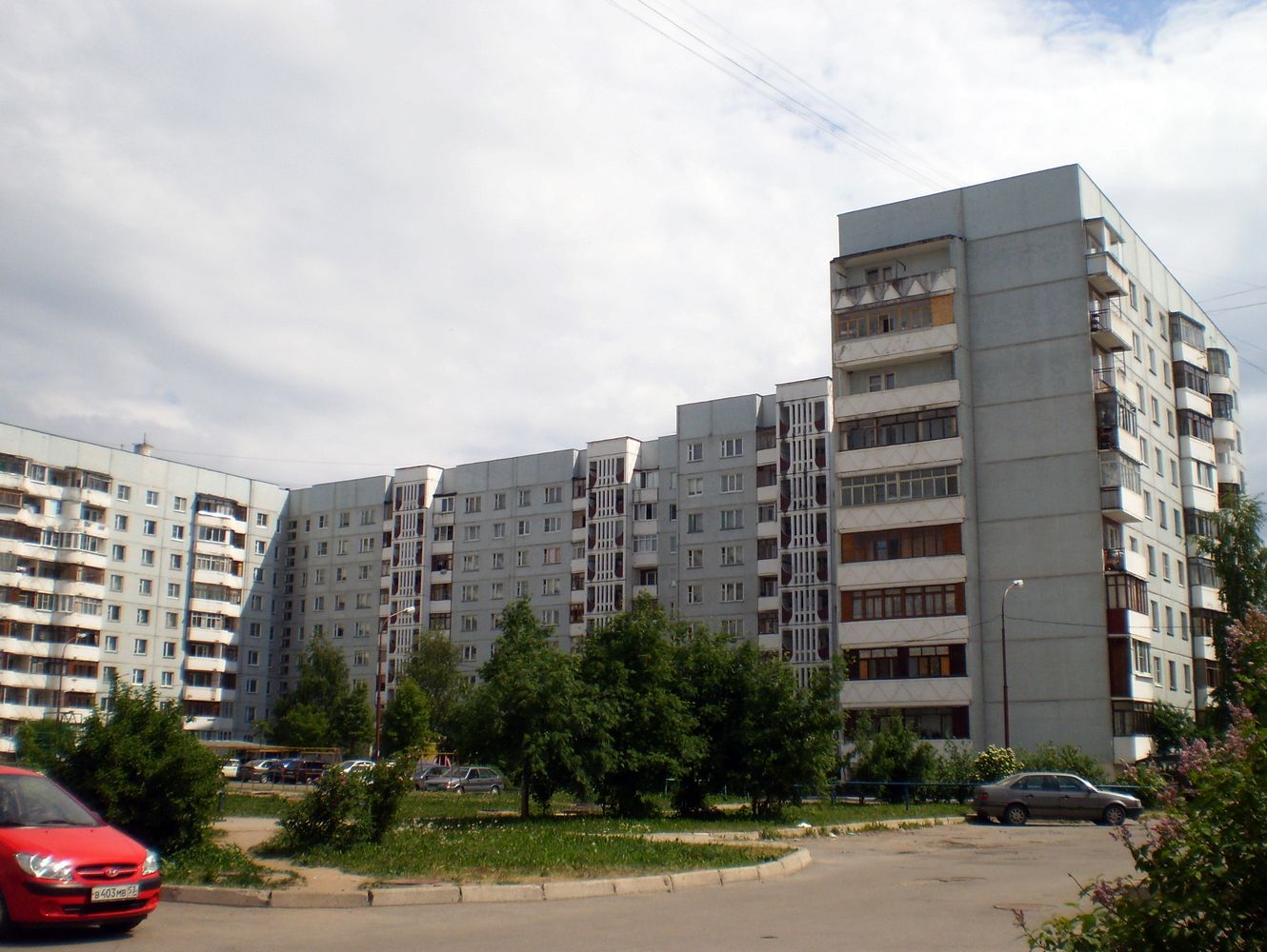 Великий Новгород, Проспект Александра Корсунова, 55 / Улица Коровникова, 2