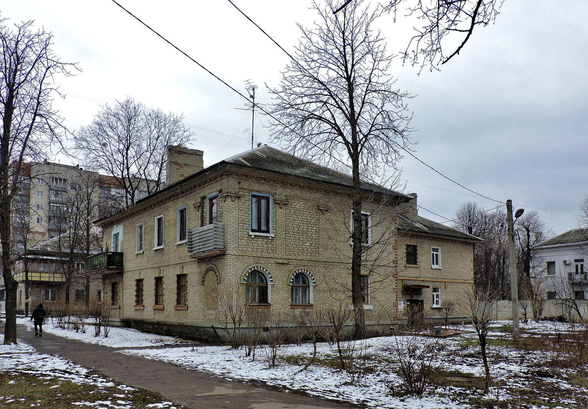 Харьков, Тепловозная улица, 6