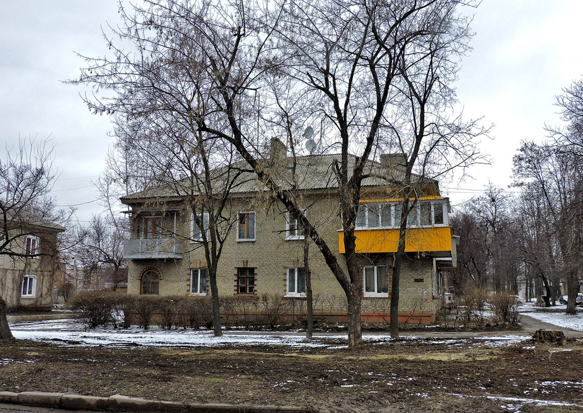 Харьков, Тепловозная улица, 10
