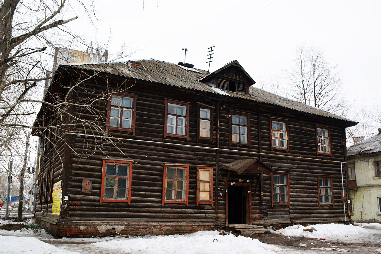 Пермь, Улица Карпинского, 46