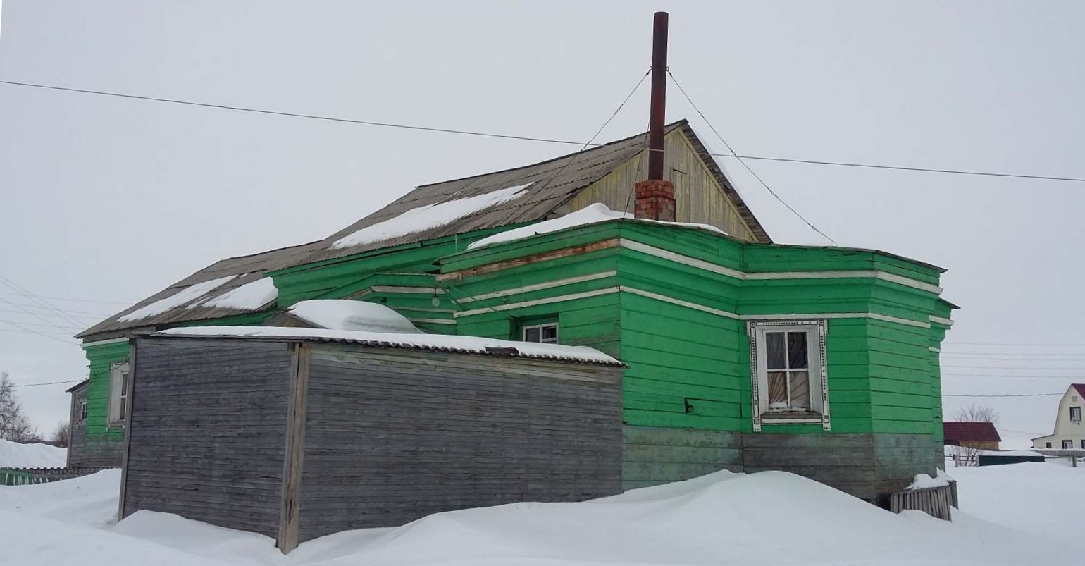 Тельвиска, Центральная улица, 12
