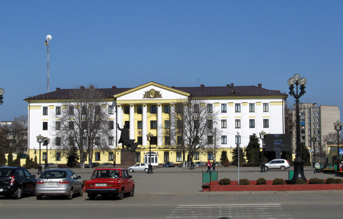 Борисов, Проспект Революции, 44