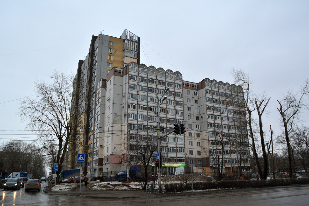 Пермь, Улица Карпинского, 35