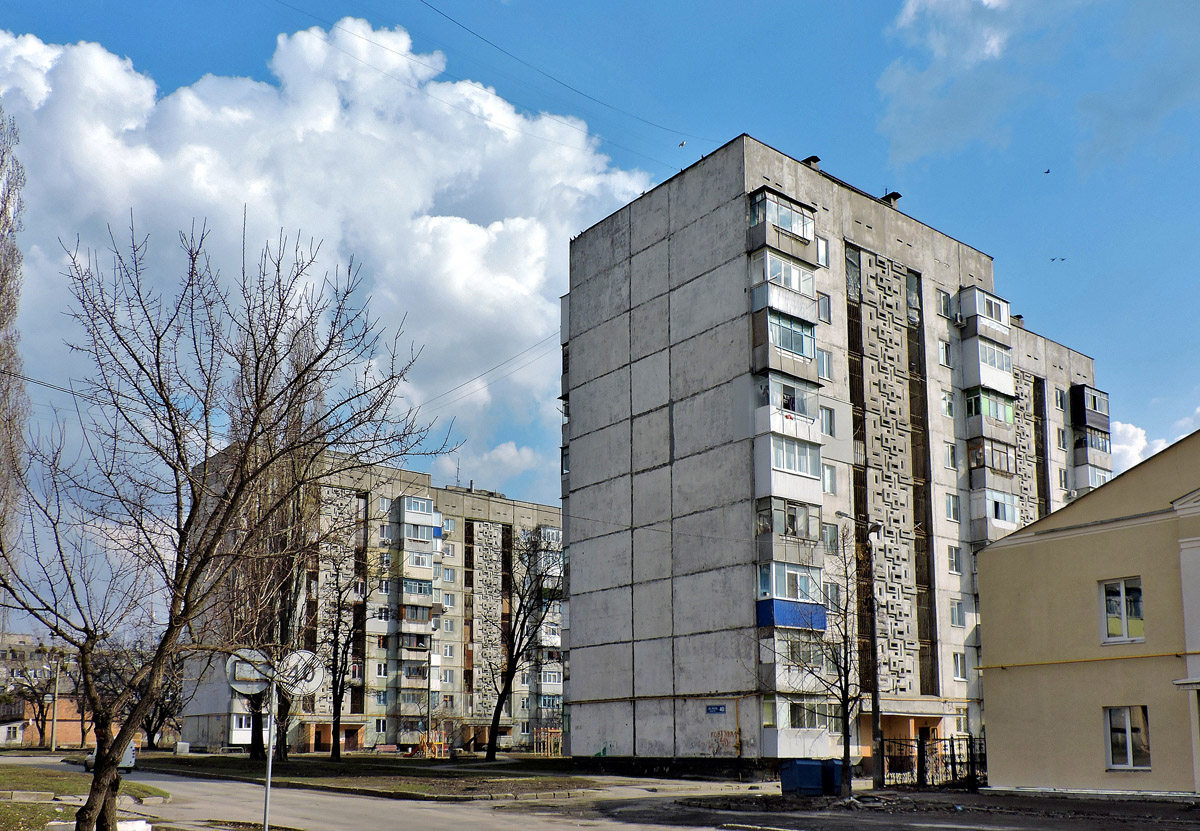 Харьков, Улица Ковтуна, 42; Улица Ковтуна, 40