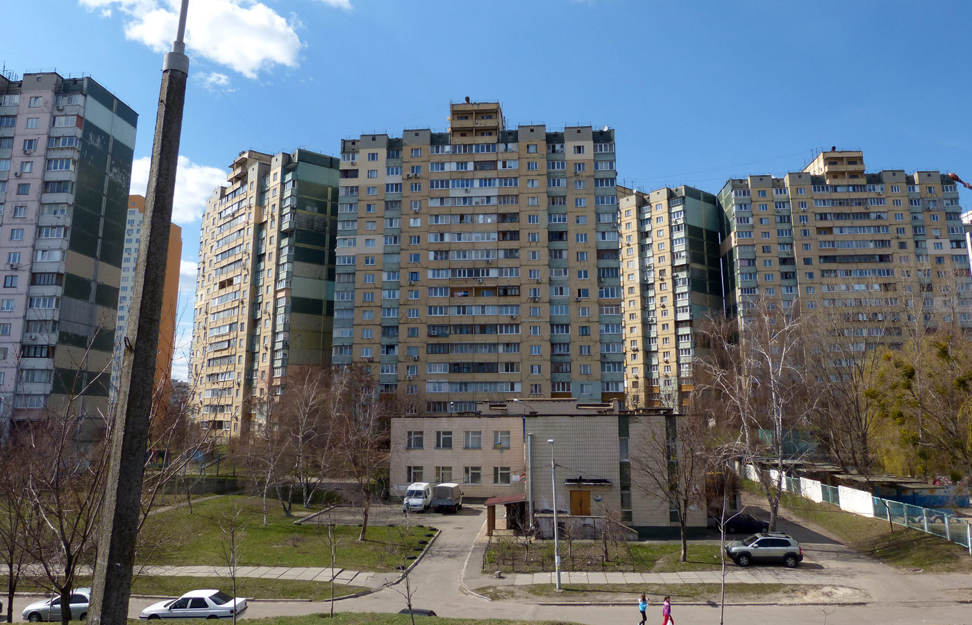 Киев, Улица Натальи Ужвий, 7; Улица Натальи Ужвий, 5; Мостицкая улица, 20