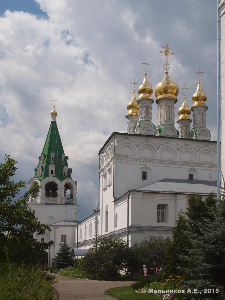 Lyskovsky district, пос. Макарьево, улица Набережная, 1 (трапезная); пос. Макарьево, улица Набережная, 1 (колокольня)