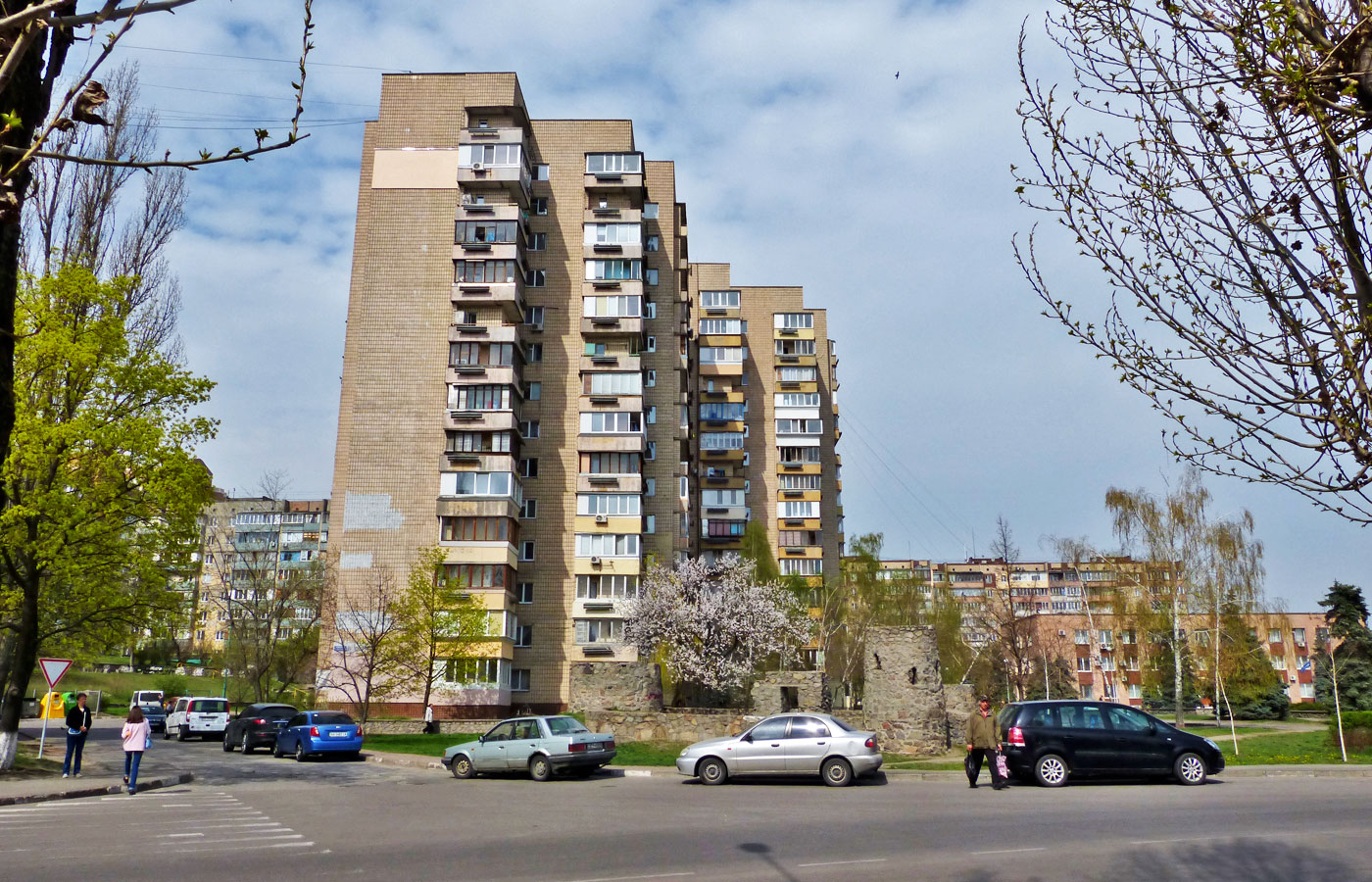 Украинка, Улица Строителей, 2