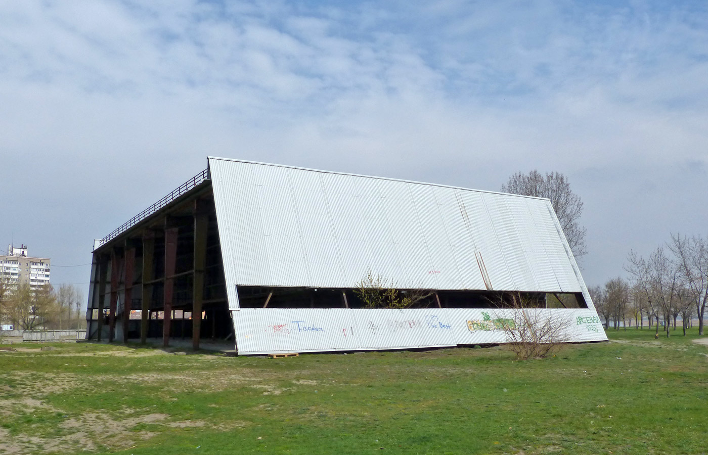 Украинка, Днепровский проспект, 1