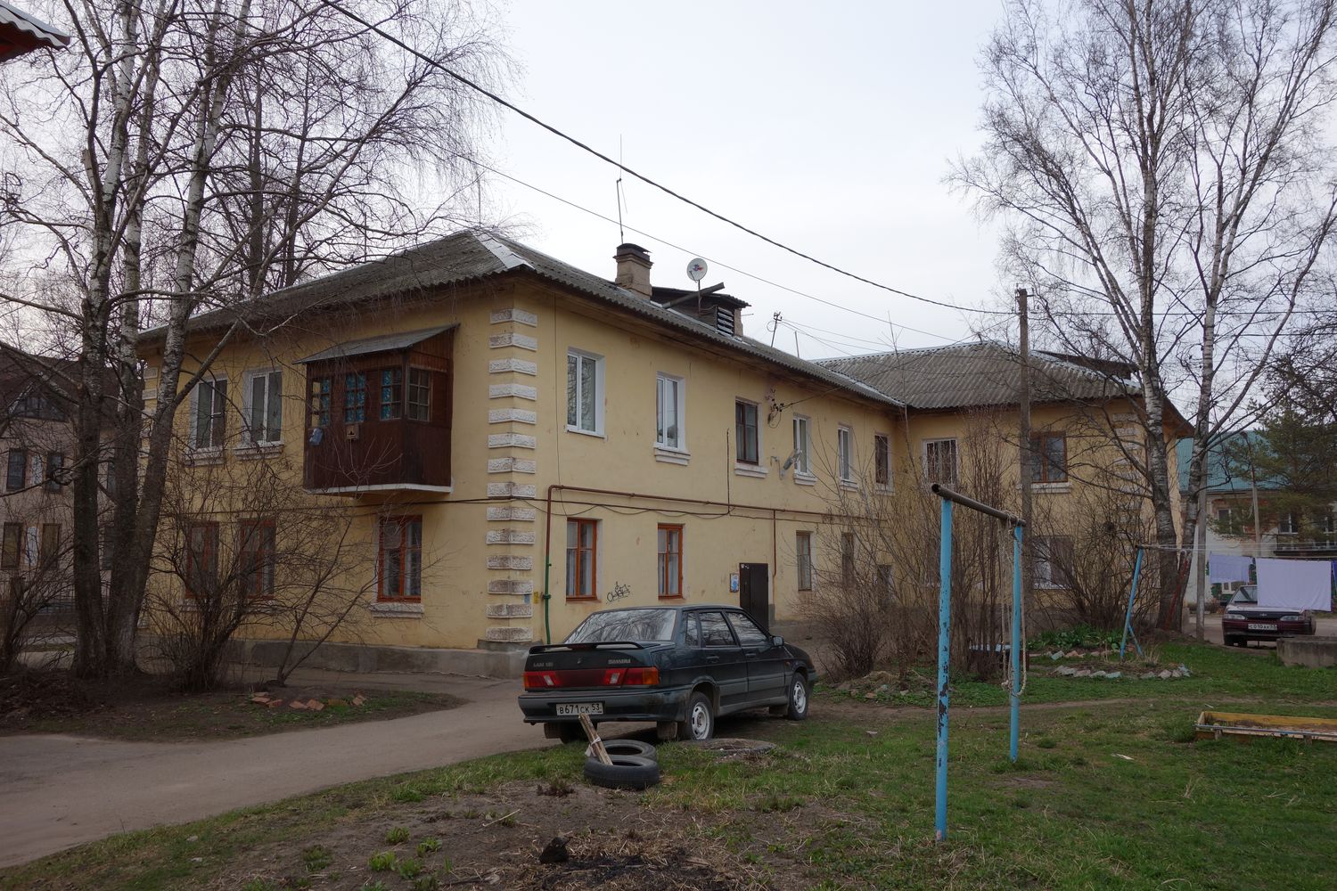 Великий Новгород, Тихвинская улица, 18 / Улица Даньславля, 13