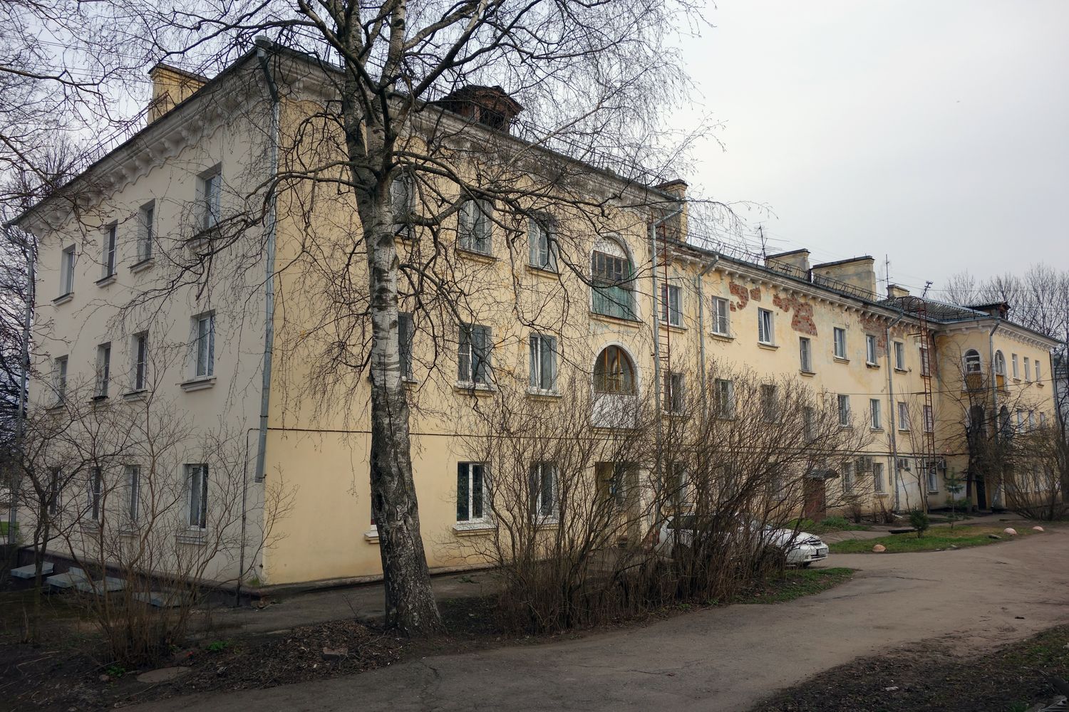 Великий Новгород, Великая улица, 11 / Яковлева улица, 10