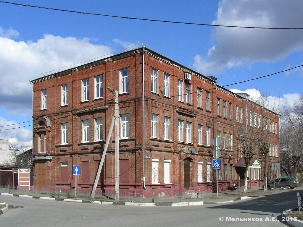 Иваново, Типографская улица, 25 / Лежневская улица, 55