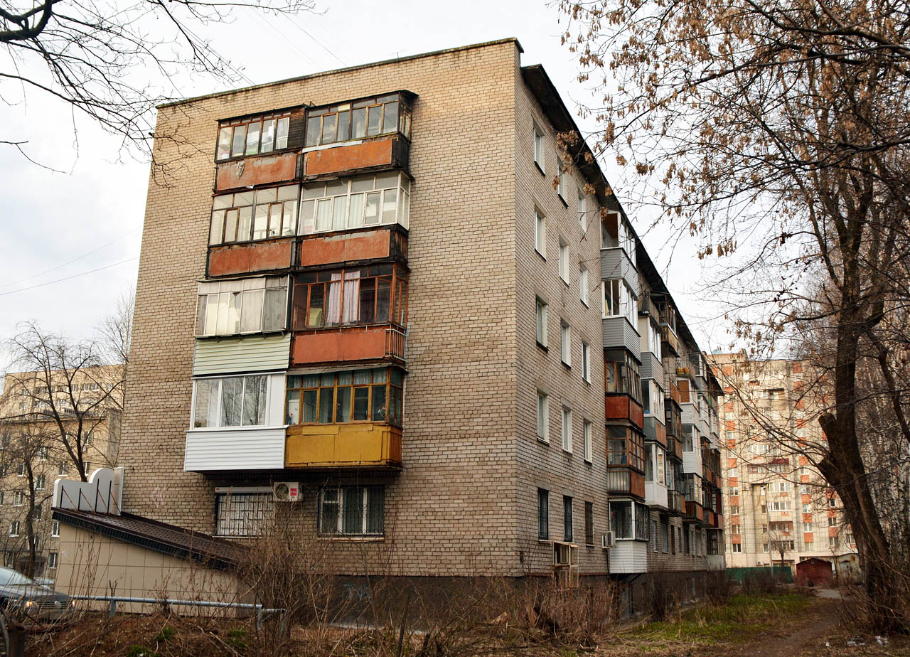 Perm, Улица Луначарского, 131