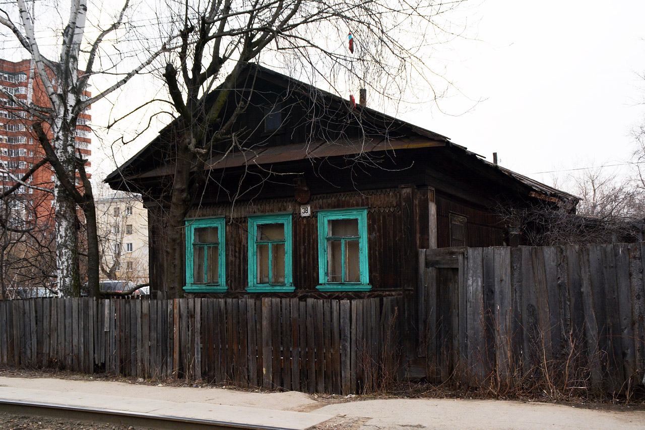 Perm, Улица Крылова, 38