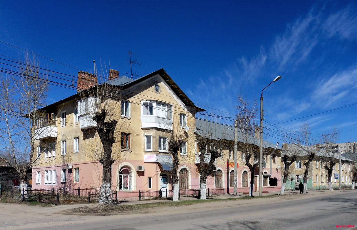 Дзержинск, Октябрьская улица, 55 / Улица Суворова, 2