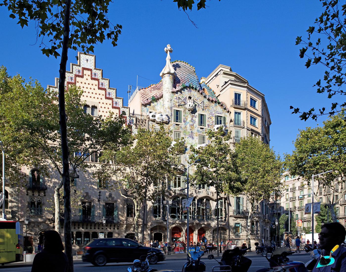 Барселона, Passeig de Gràcia, 41; Passeig de Gràcia, 43