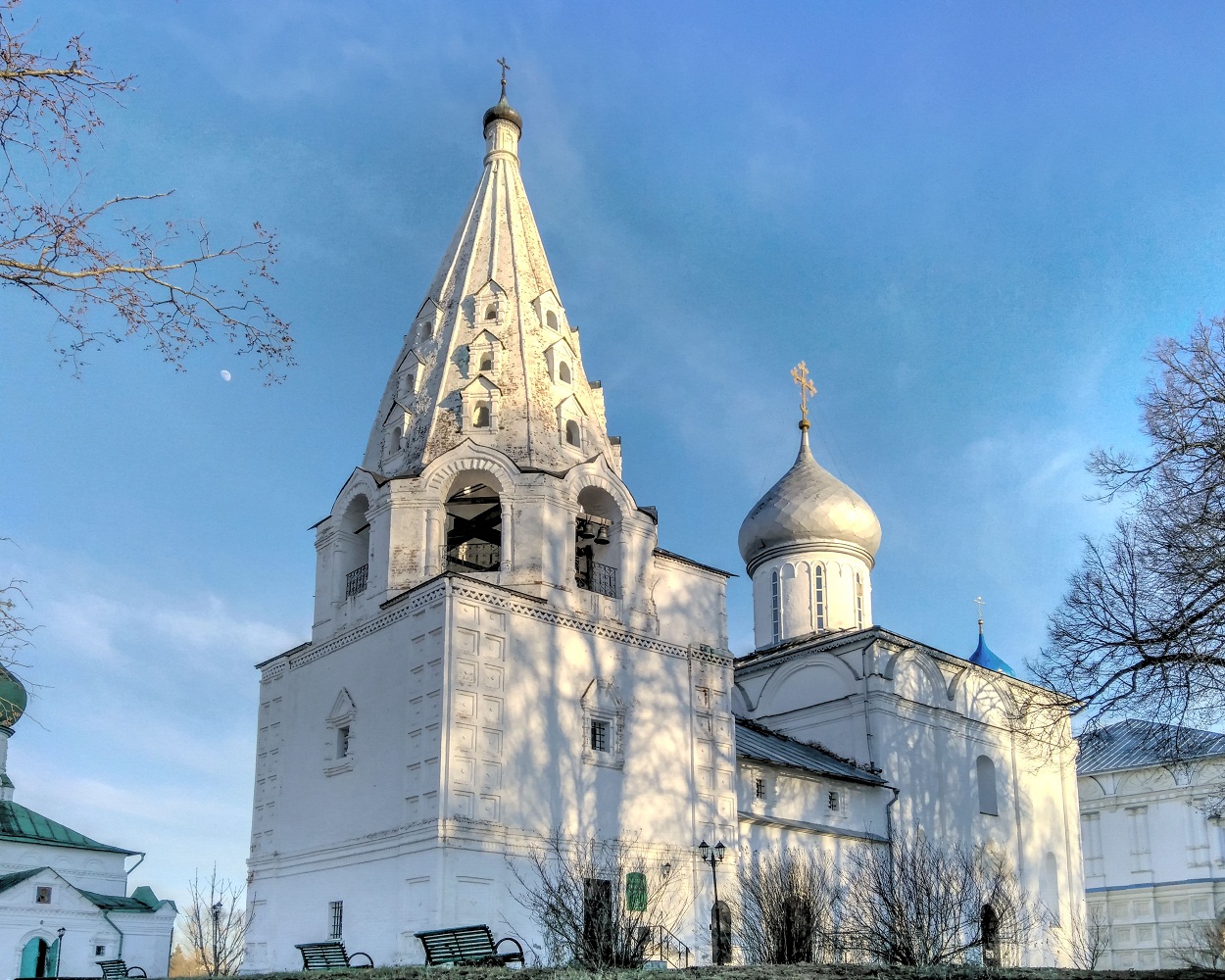 Pereslavl-Zalessky, Луговая улица, 7 (Троицкий собор); Луговая улица, 7 (Колокольня)