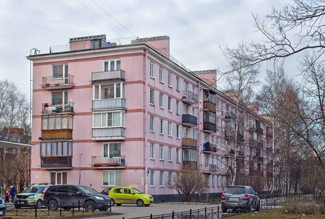 Санкт-Петербург, Новоизмайловский проспект, 1